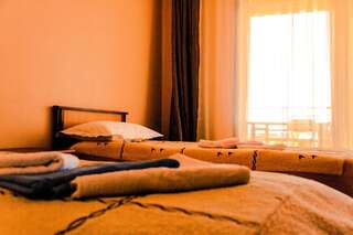 Курортные отели Три Короны Чолпон-Ата Стандартный двухместный номер с 1 кроватью или 2 отдельными кроватями-2
